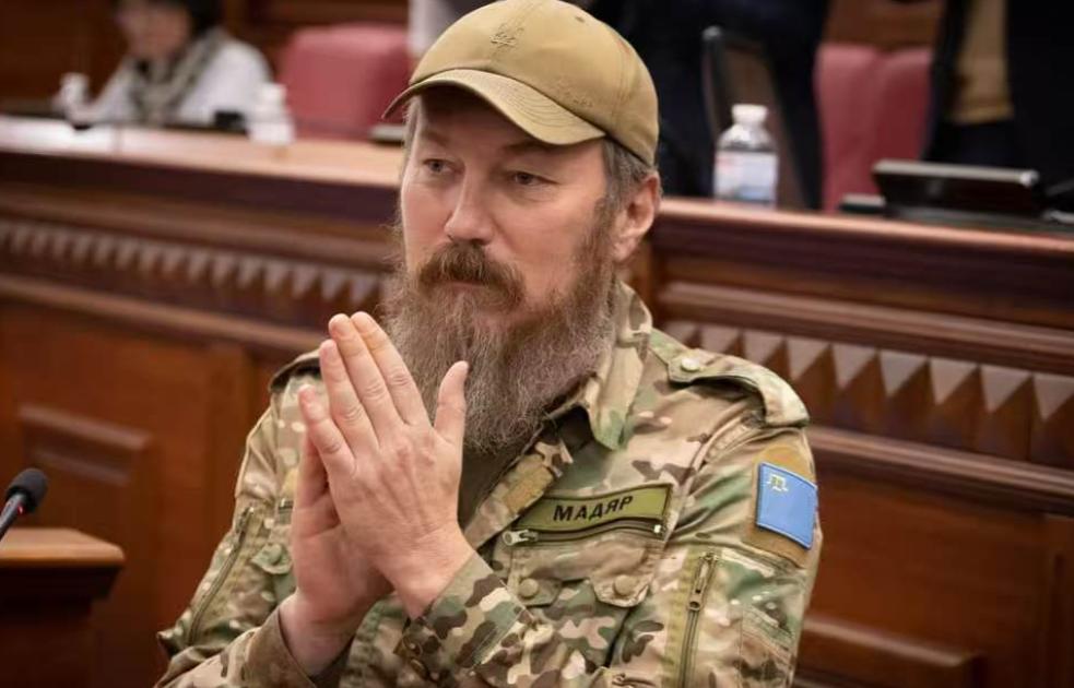 俄罗斯这是真破防了，俄罗斯正式对乌克兰无人机部队马扎尔飞鸟指挥官布罗夫迪，发出了