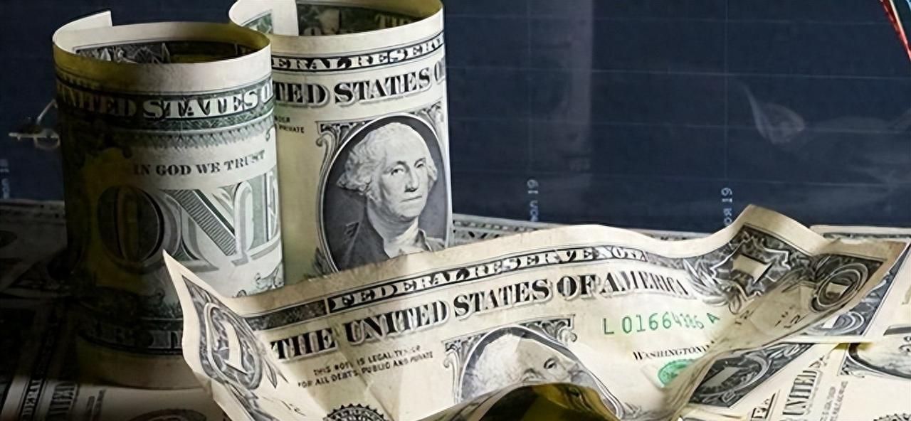 继丹麦出手之后，第二个抛售美债的国家出现了，一出手就是800亿前不久，丹麦一