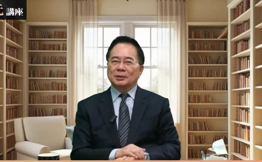 看蔡正元和邱毅两个人怼赵少康实在是很爽。笔者以前对赵少康还是有一定好感的，毕竟