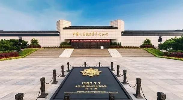 日本不向中国人民道歉，根本原因就在于日本不服气，一是不认为自己的侵略行为是错误的