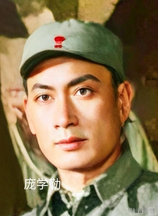 王心刚、庞学勤、梁音、冯喆、田方这五位男演员，是新中国电影史上最英俊的一批面孔。
