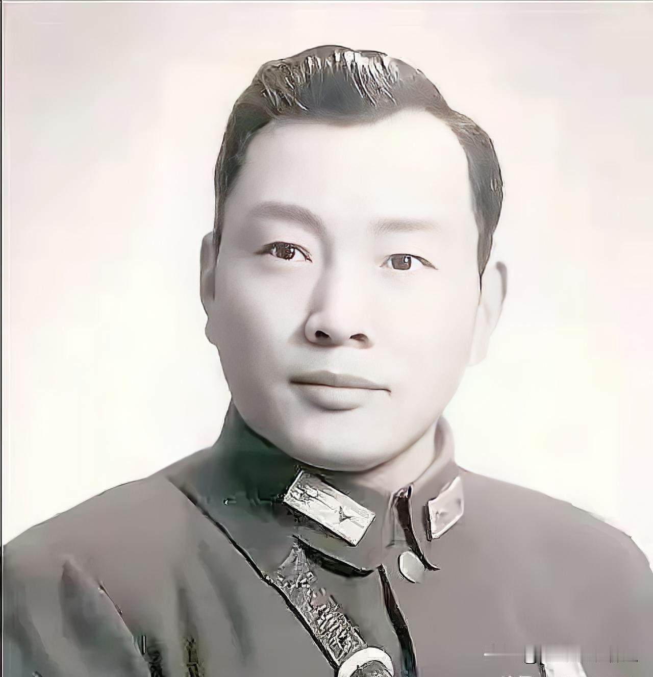 1933年，南京。一个国民党师长，拼死要救一个共产党的死刑犯。蒋介石拍了