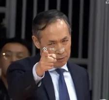 再来说说北京队，说实话现在挺同情许利民指导的，北京夏天为了引进大牌，无论是在资金