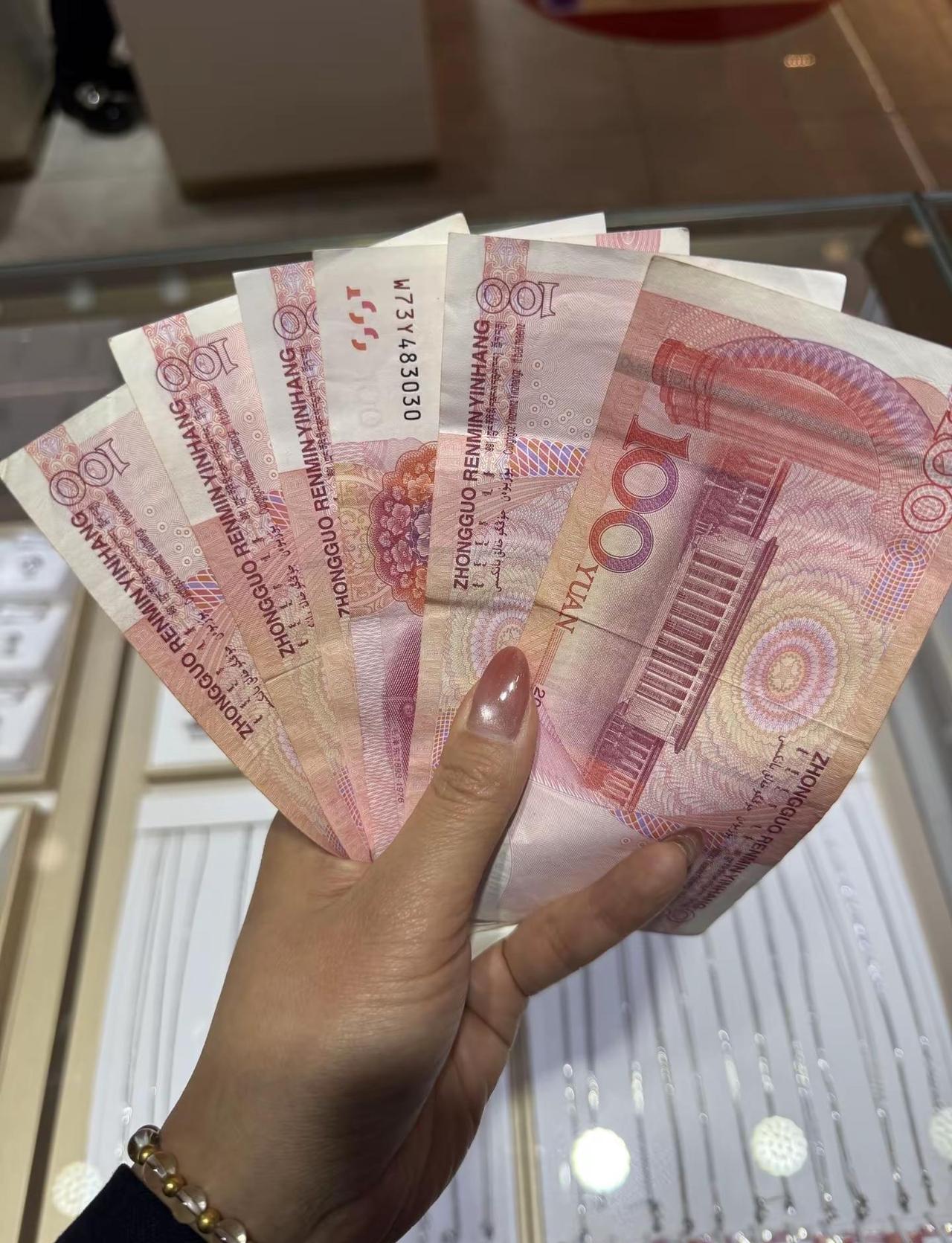 钱辈，新的一年请多多关照😄