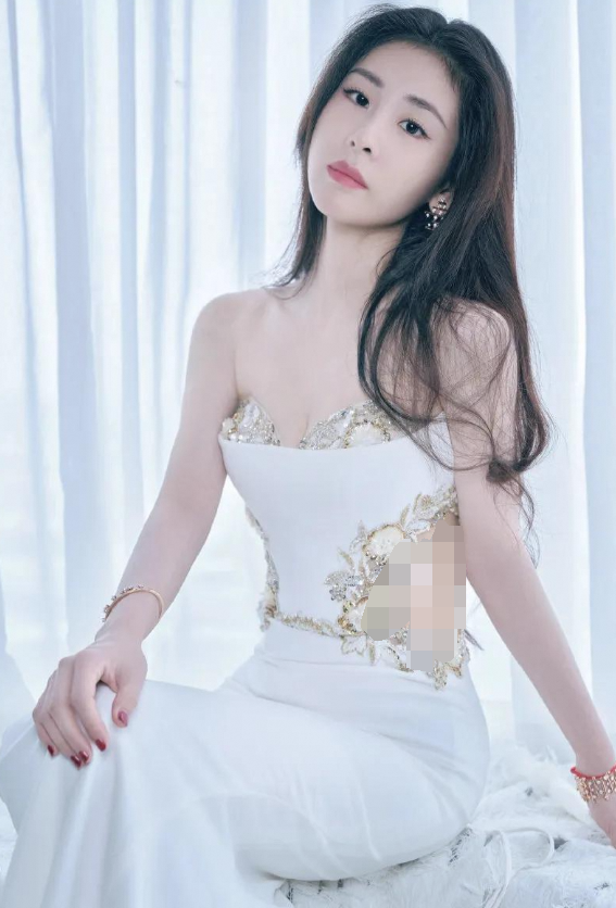 张碧晨美女写真集分享，快来一饱眼福