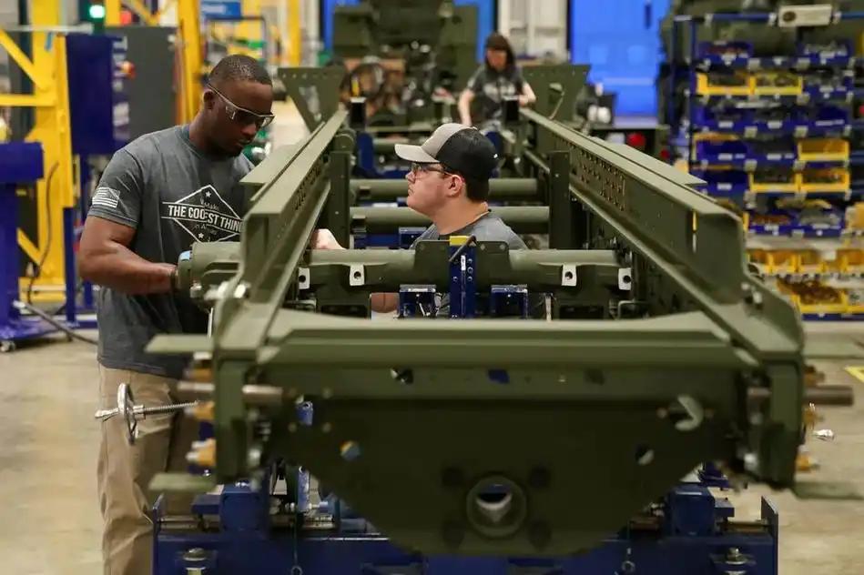 中东战争几乎耗尽了美国武器库存，而中国对美国重建武器库存，所需的关键矿产资源，握