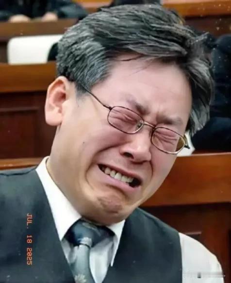 最近美国对韩国的动作真是让人眼睛一亮，简直像是在耍“敲山震虎”的把戏。李在明这哥