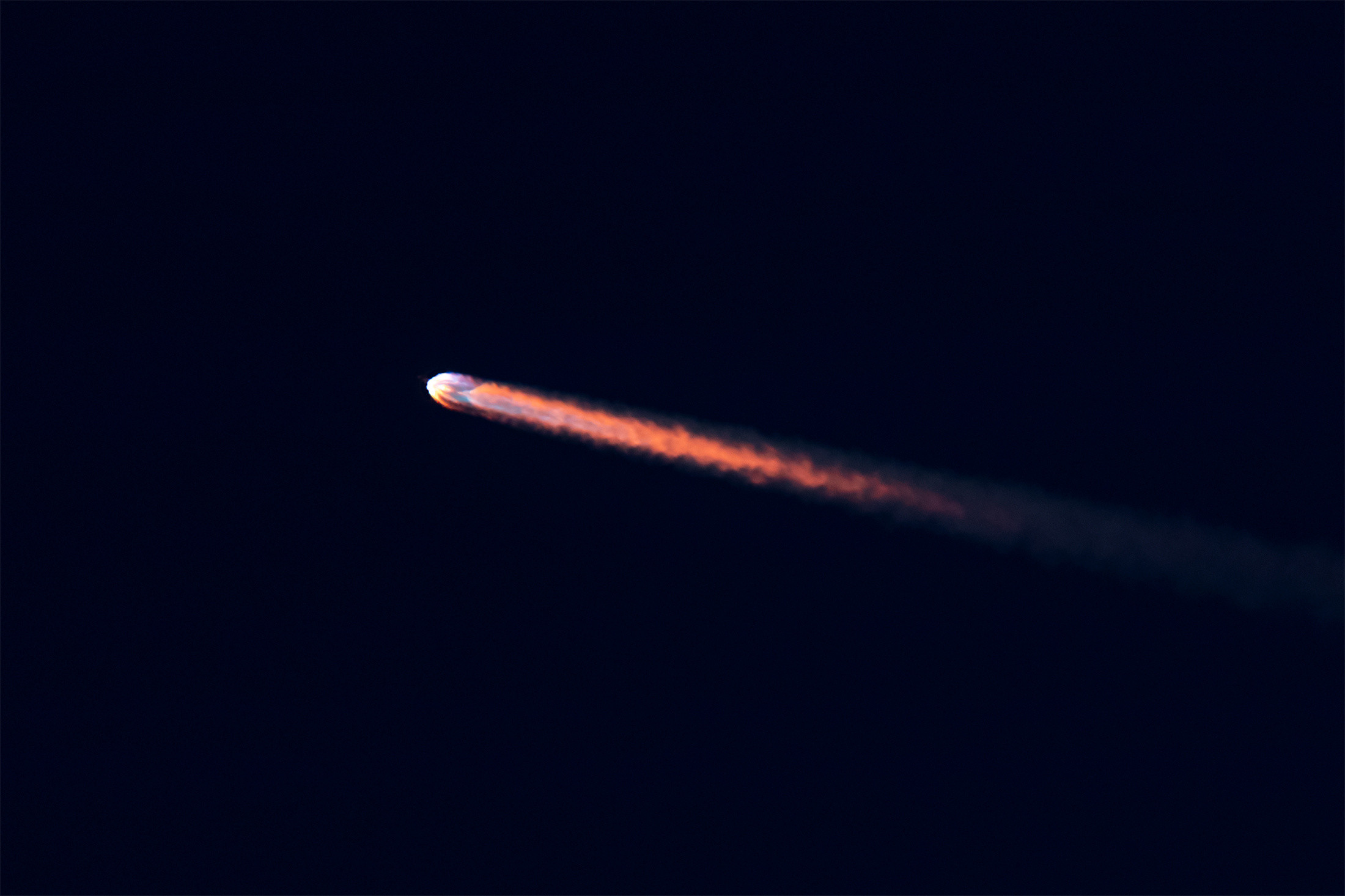 今天10:50，SpaceX在范登堡太空军基地SLC-4E，使用Falcon9