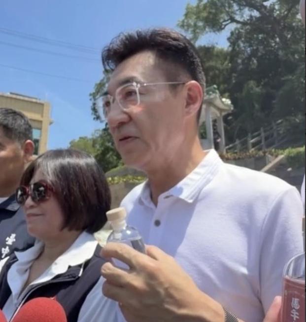 就在刚刚，台“立法院副院长”江启臣发表声明，6月19日，针对台东县长饶庆
