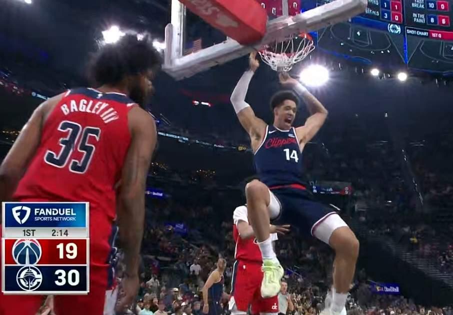 尼德豪泽真的比祖巴茨好用多了快船战胜奇才，最大的惊喜来自于新秀中锋尼德豪泽，