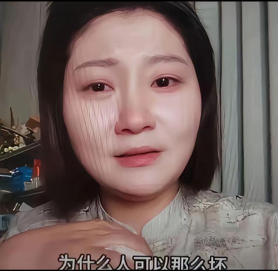 正常人的思维，估计很难接受一个浑身纹身、流里流气，长相凶恶，而且没有正当职业的男