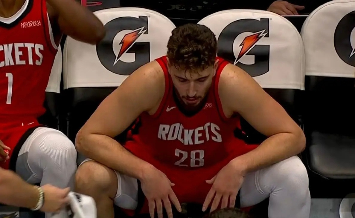 申京又贪功了，看杜兰特的肢体语言。被鹈鹕抹平25分的优势，最后时刻被奎因用罚球追