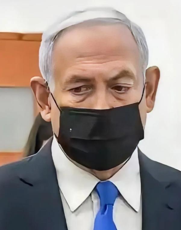 这一天终究还是来了，法槌落下，尘埃落定。 纵横以色列政坛数十年的硬汉内塔尼亚