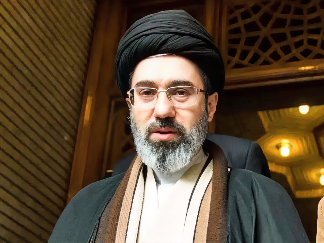 直接击中特朗普胸口那块最痛的伤疤！伊朗领袖穆杰塔巴就任以来，第2次在社交媒体X上