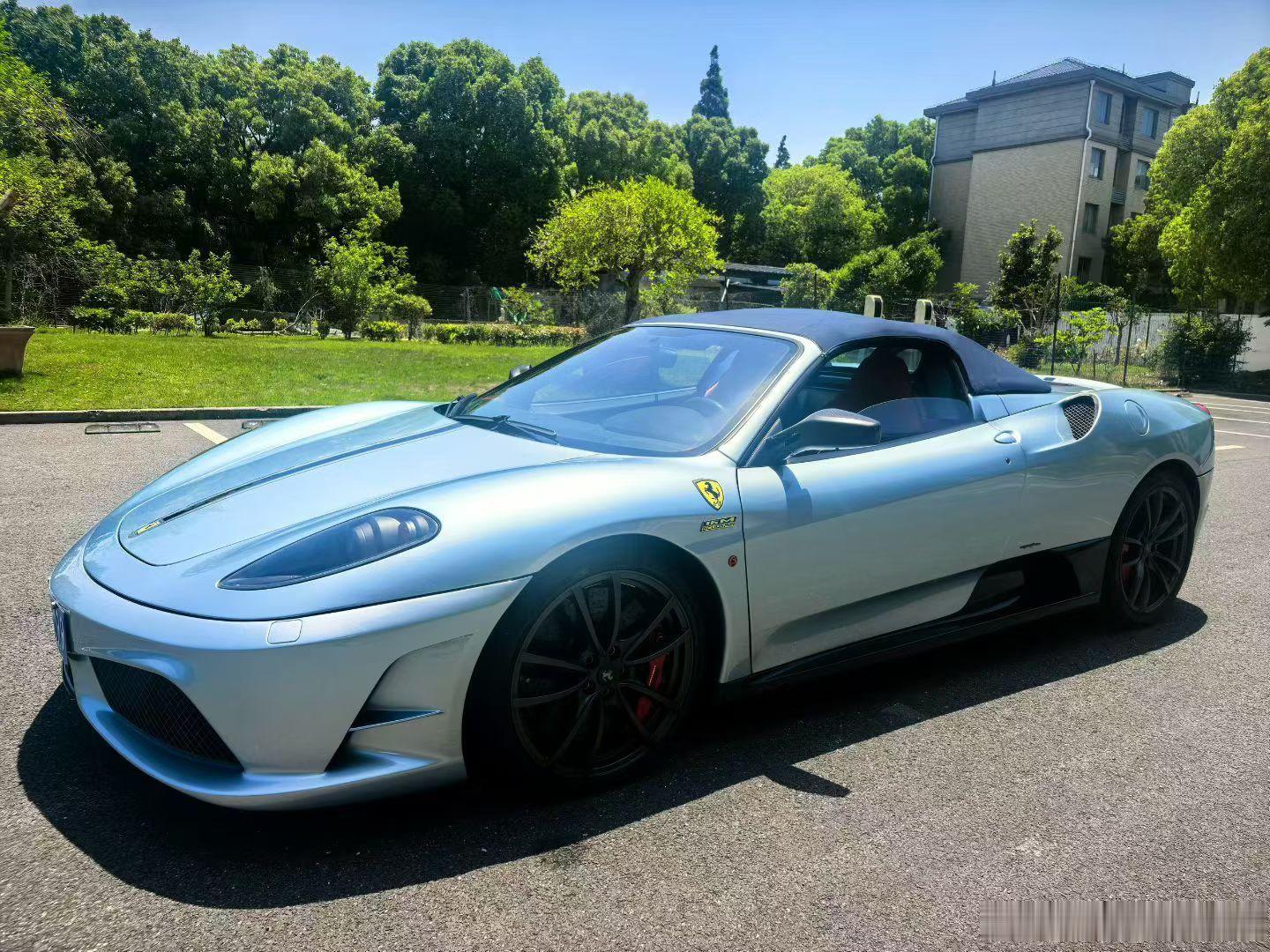 法拉利scuderia16M敞篷、5000km、全球限量499/1、颜色国