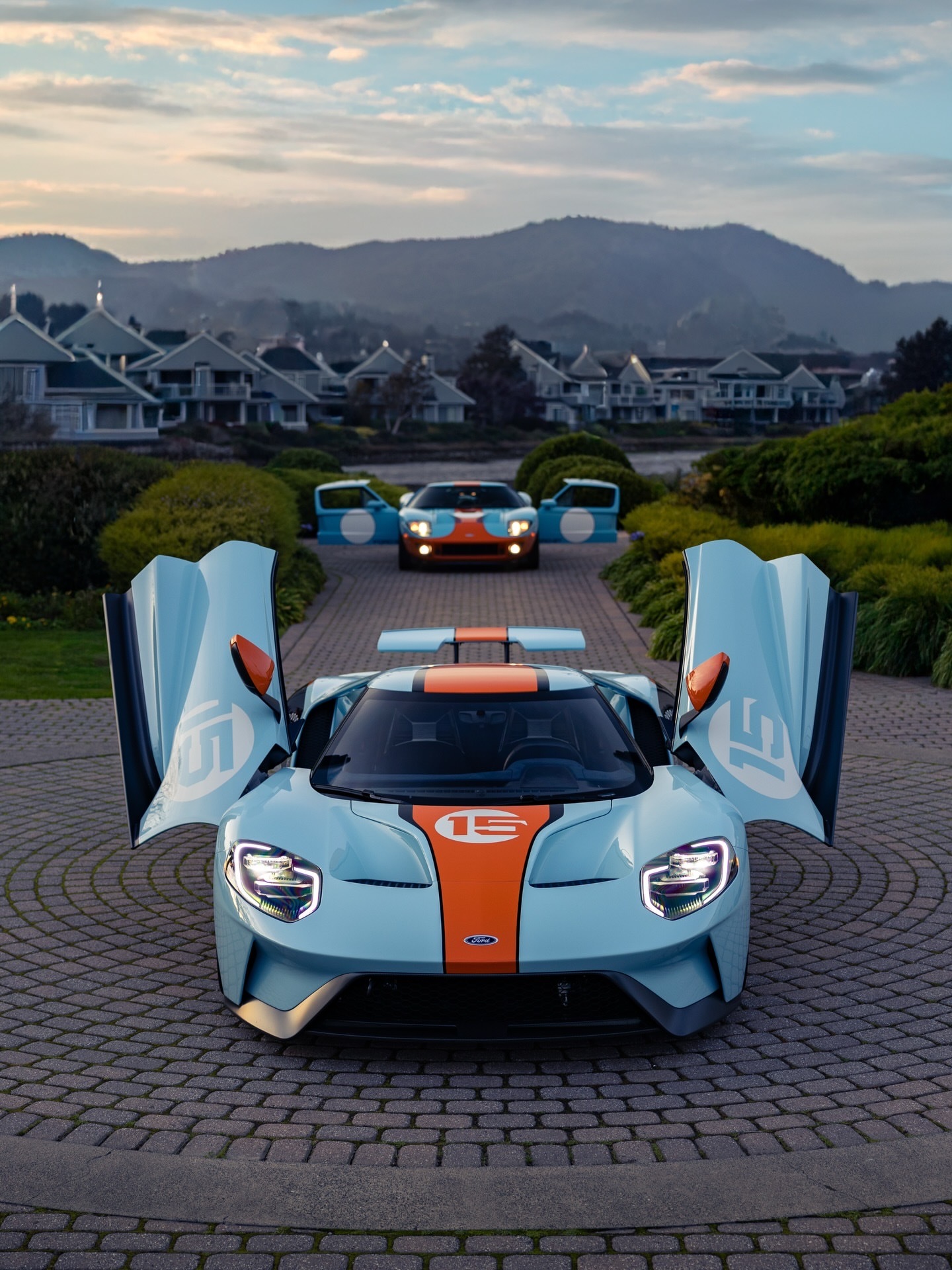 Car时尚代际相隔，却同样史诗级👏福特GT的3.5L双涡轮增压EcoBoo