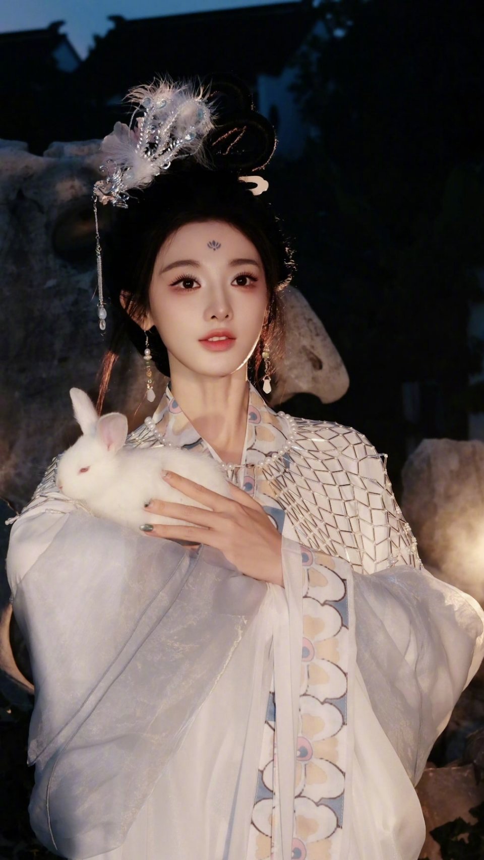 这两版嫦娥仙子营业照，也很美~~·彭小苒x杨雨潼​​​