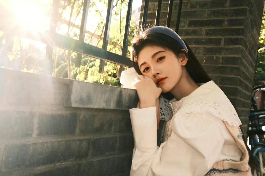 鞠婧祎丨一些前室发过的图①早期故事感🫶​