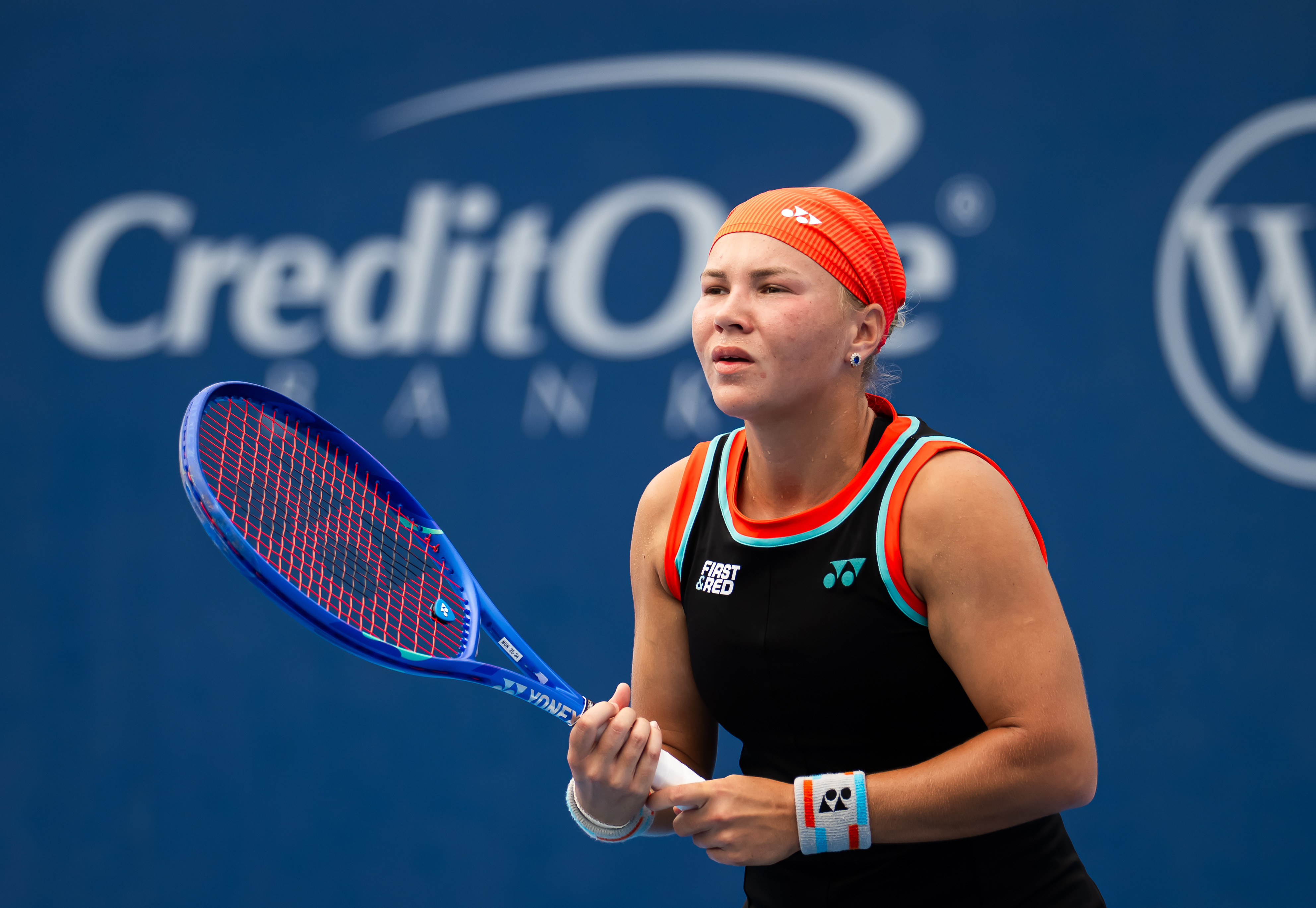施耐德实现复仇👊WTA1000辛辛那提站第三轮，14号种子施耐德在第二盘克服1