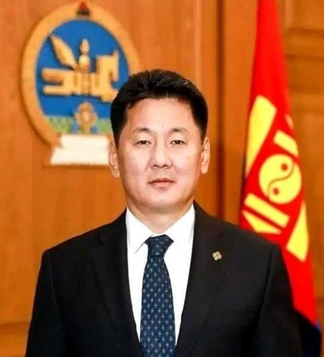 有人开了一个极具现实感的黑色玩笑：如果蒙古国早上8点宣布加入北约，那么到了上午1