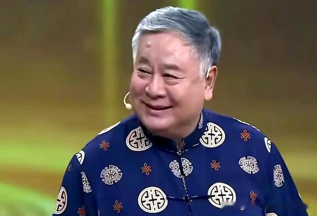 对二弟子不公平？陪伴恩师马季二十七年，姜昆师弟赵炎默默付出大半辈子，马季身后资源
