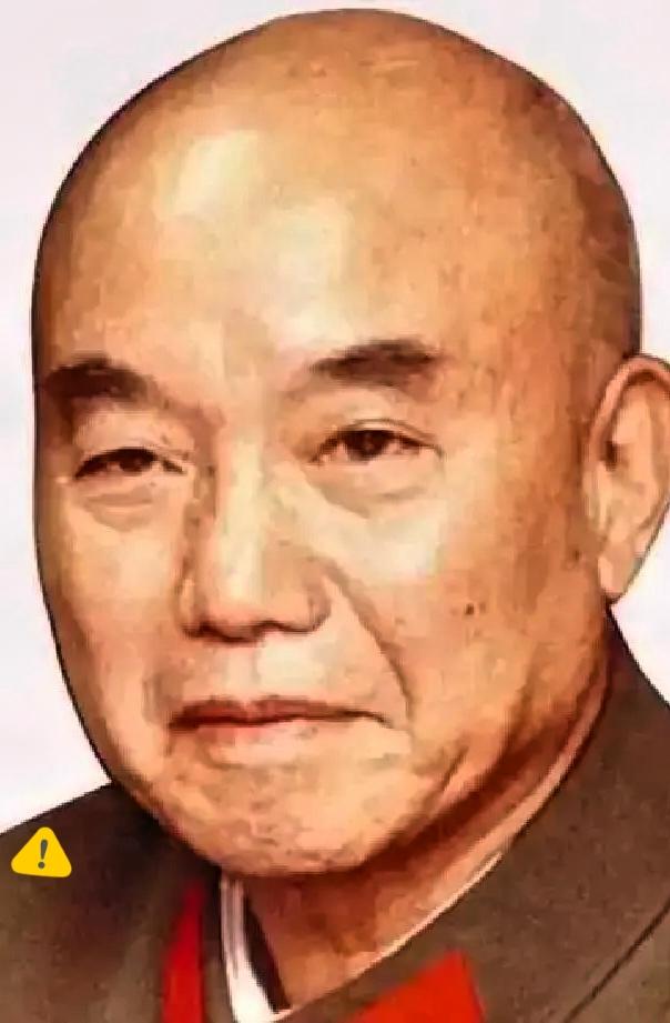 31年，红军师长萧克翻俘虏名单的时，一下子愣住了，上面有个熟得不能再熟的名字！他