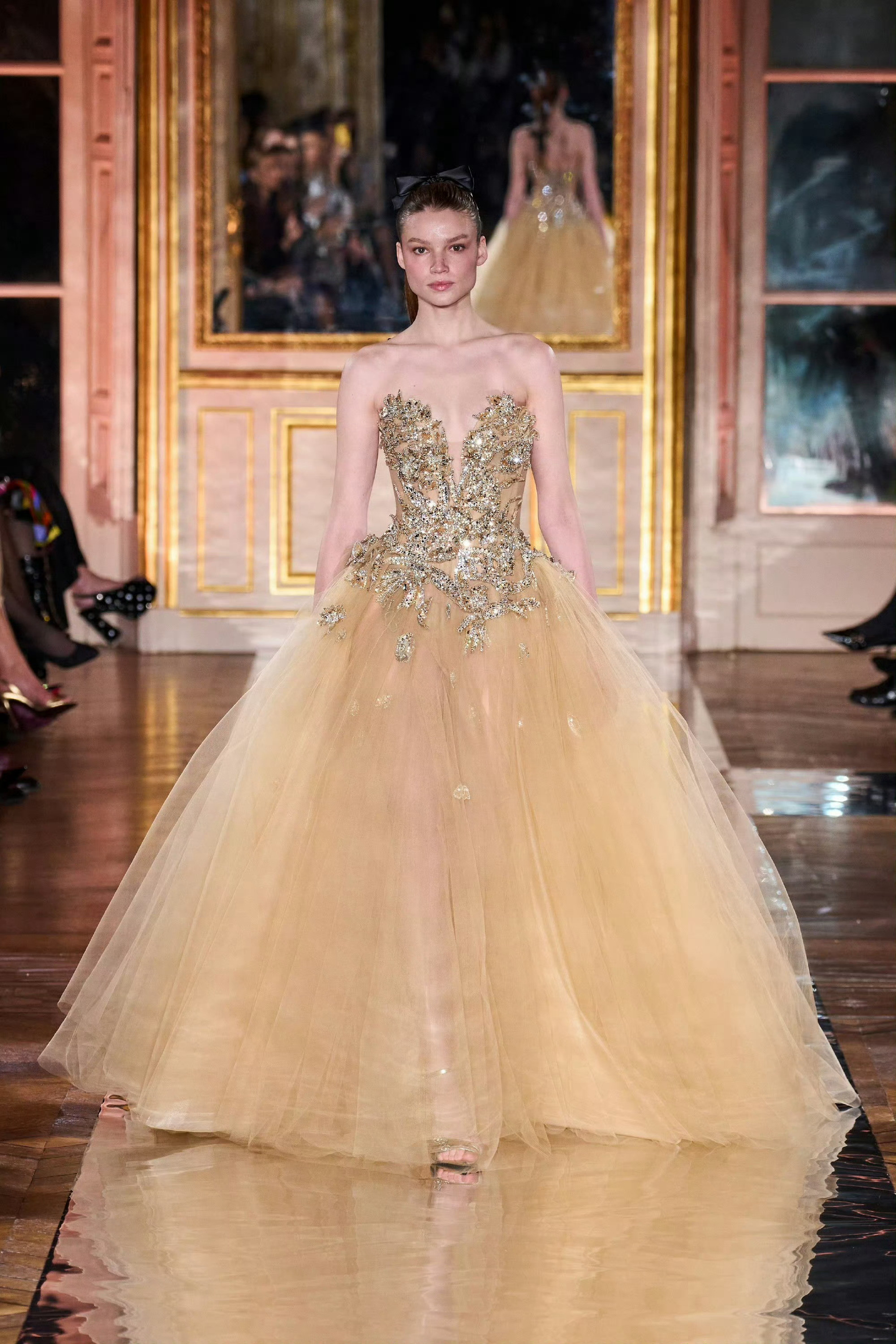 百花顶级高定+1杨幂演绎ZuhairMurad2025春夏高定，佩戴HAR