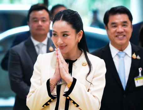 10月22日，有一阵子未露面的泰国前总理佩通坦以为泰党党主席身份，于今天上午召开