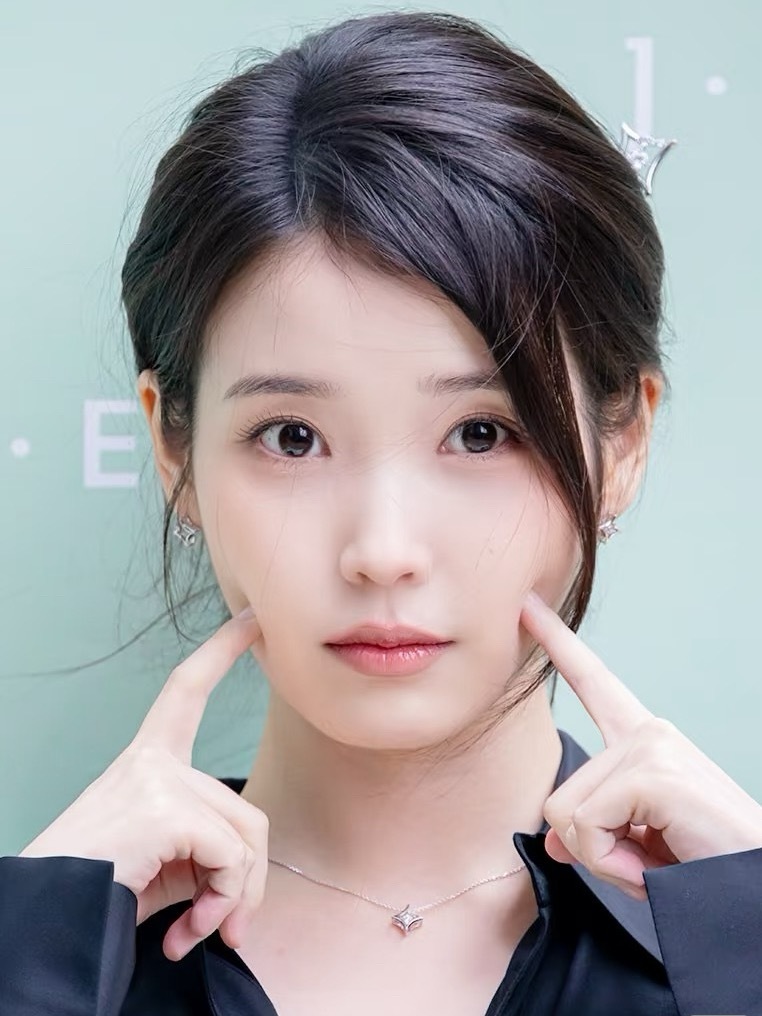 IU新闻图状态好到起鸡皮疙瘩