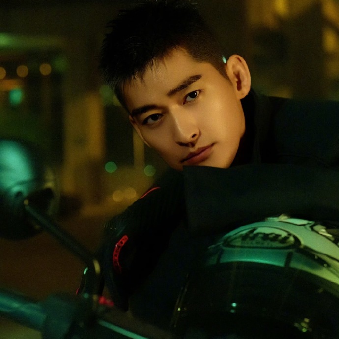 请各位不要再把不是事实的事情放出来，都已经出来辟谣了，你们还要这么过份吗？请不要