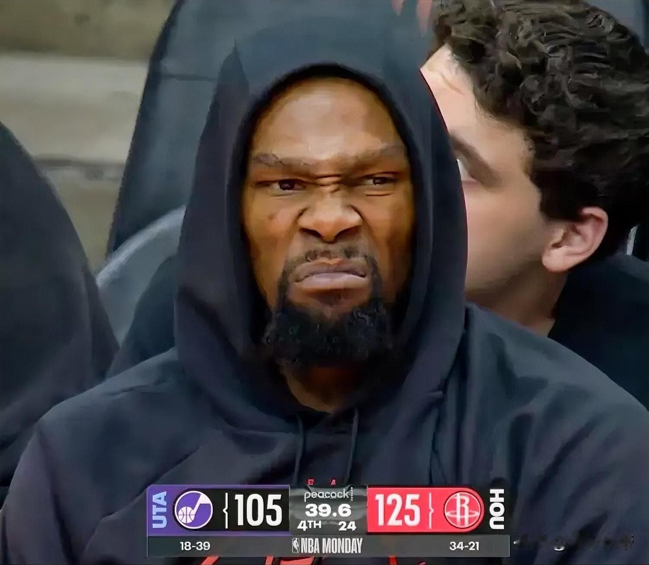 火箭大胜，杜兰特怎么不开心呢？在今天火箭与爵士的比赛中，面对摆烂的爵士，火箭