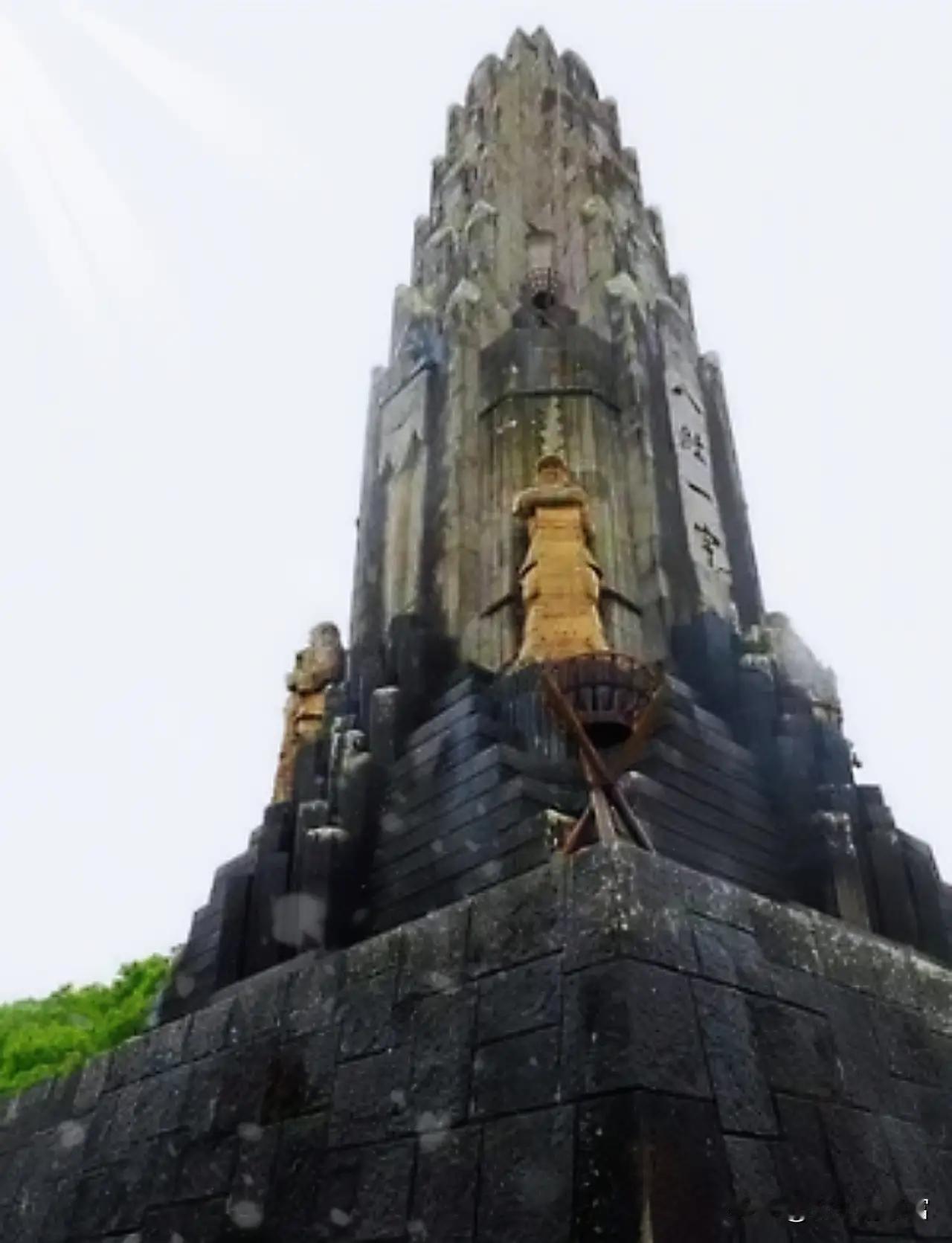 杀人诛心，也不过如此。把从别国抢来的墓碑、城墙砖堆在一起，反手起个名字叫“和平之