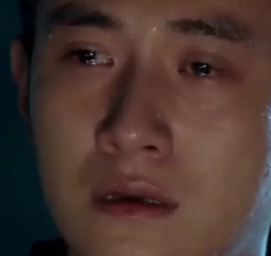 再看一遍蜗居还是理解不了，海藻为什么放着好好的，又帅，又体贴，又年轻，又上进的小