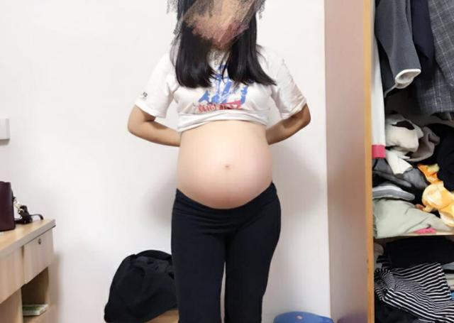 1月28号预产期, 1月22号早上顺产一枚小王子, 7斤5两, 轻微撕裂
