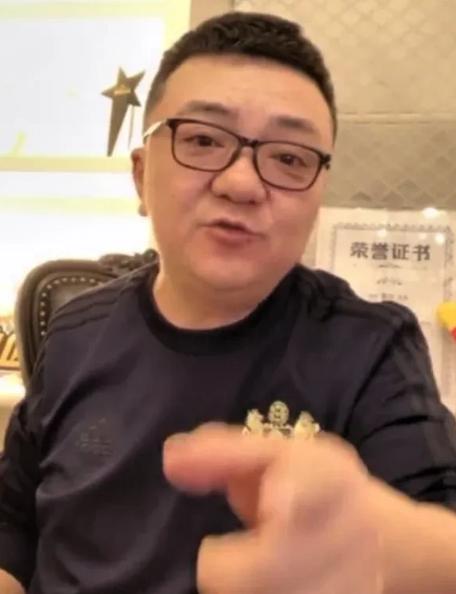 足球评论员董路：中国有一些假球迷！球盲！根本不懂足球！为什么他会说出这这句话