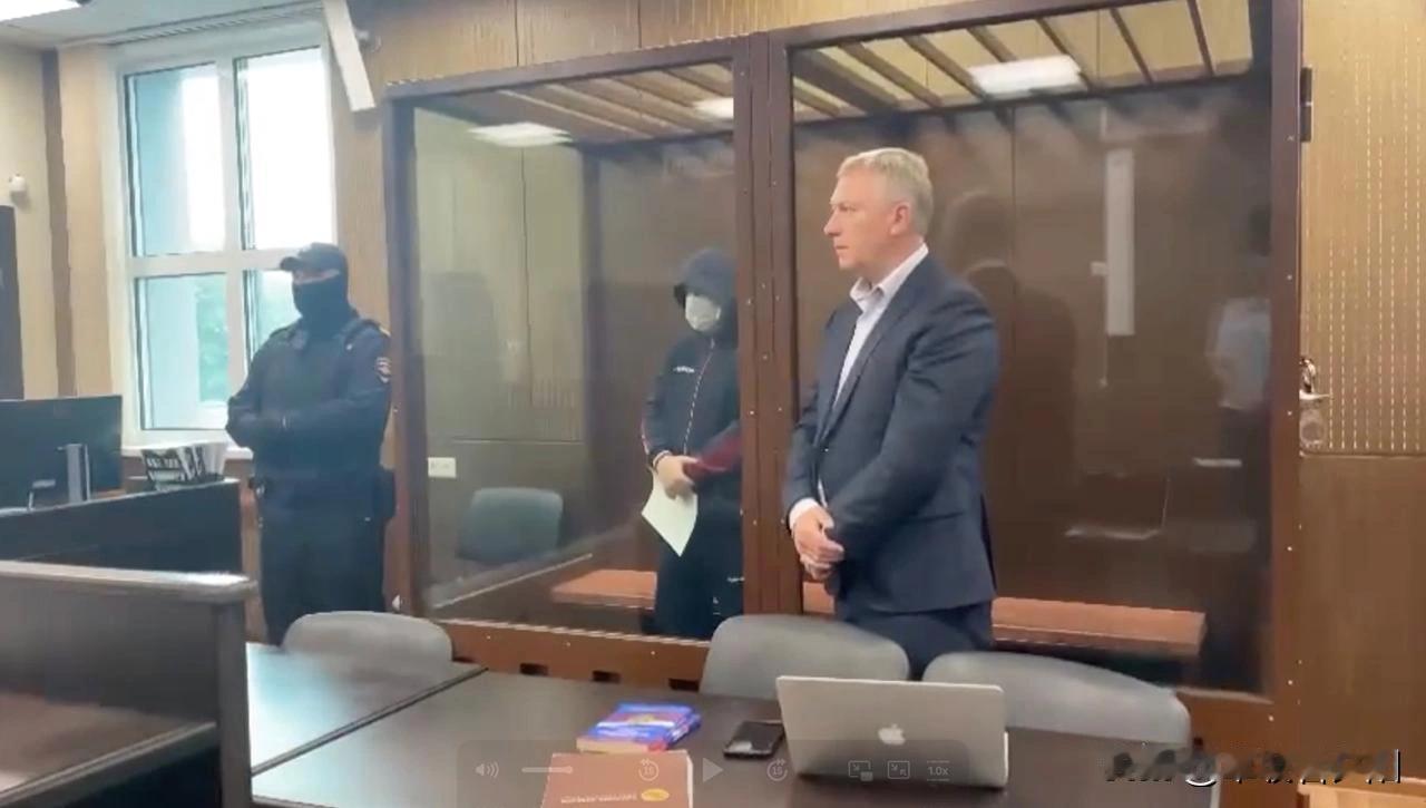 莫斯科军事法院判处俄联邦安全局（FSB）前上校米哈伊尔·波利亚科夫11年有期徒刑