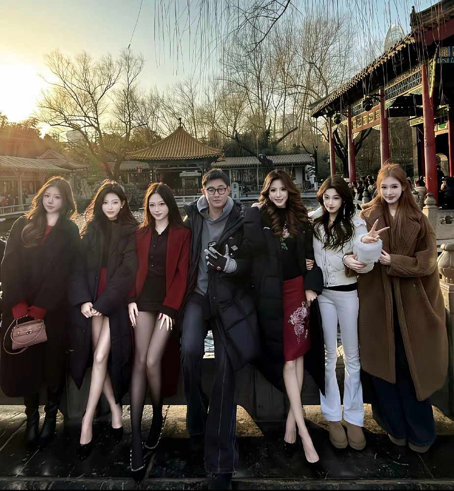 全中国幸福感最高的男性之一。