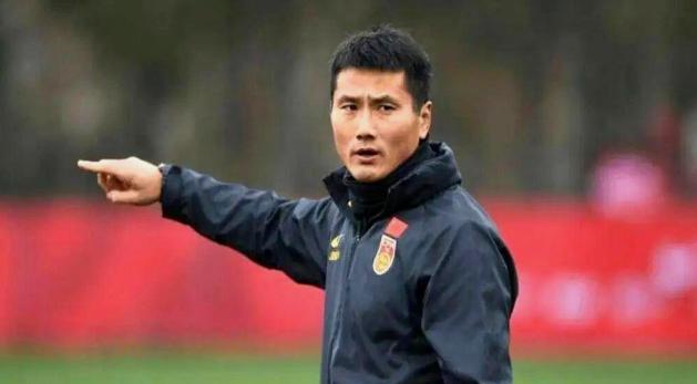 国足唯一的活路，竟是当年被骂惨的“土办法”！高洪波把排名从108硬生生干到