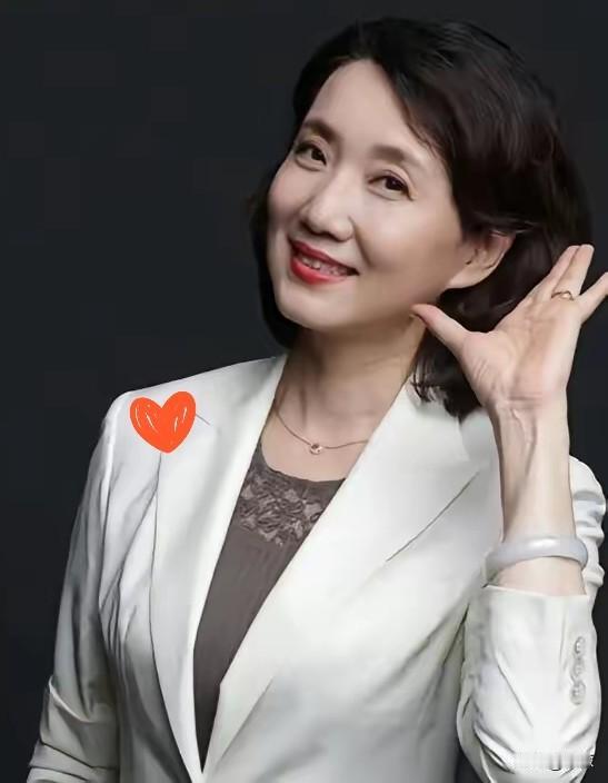 李修平幸不幸福我不知道，​但是我觉得以后会遗憾。但很多人看完她的经历，都会忍