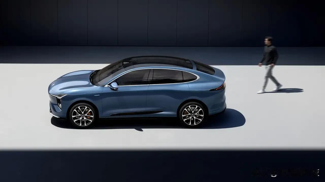 硬核黑科技集结！智己LS6重新定义20-30万纯电SUV标准不玩虚的！智己