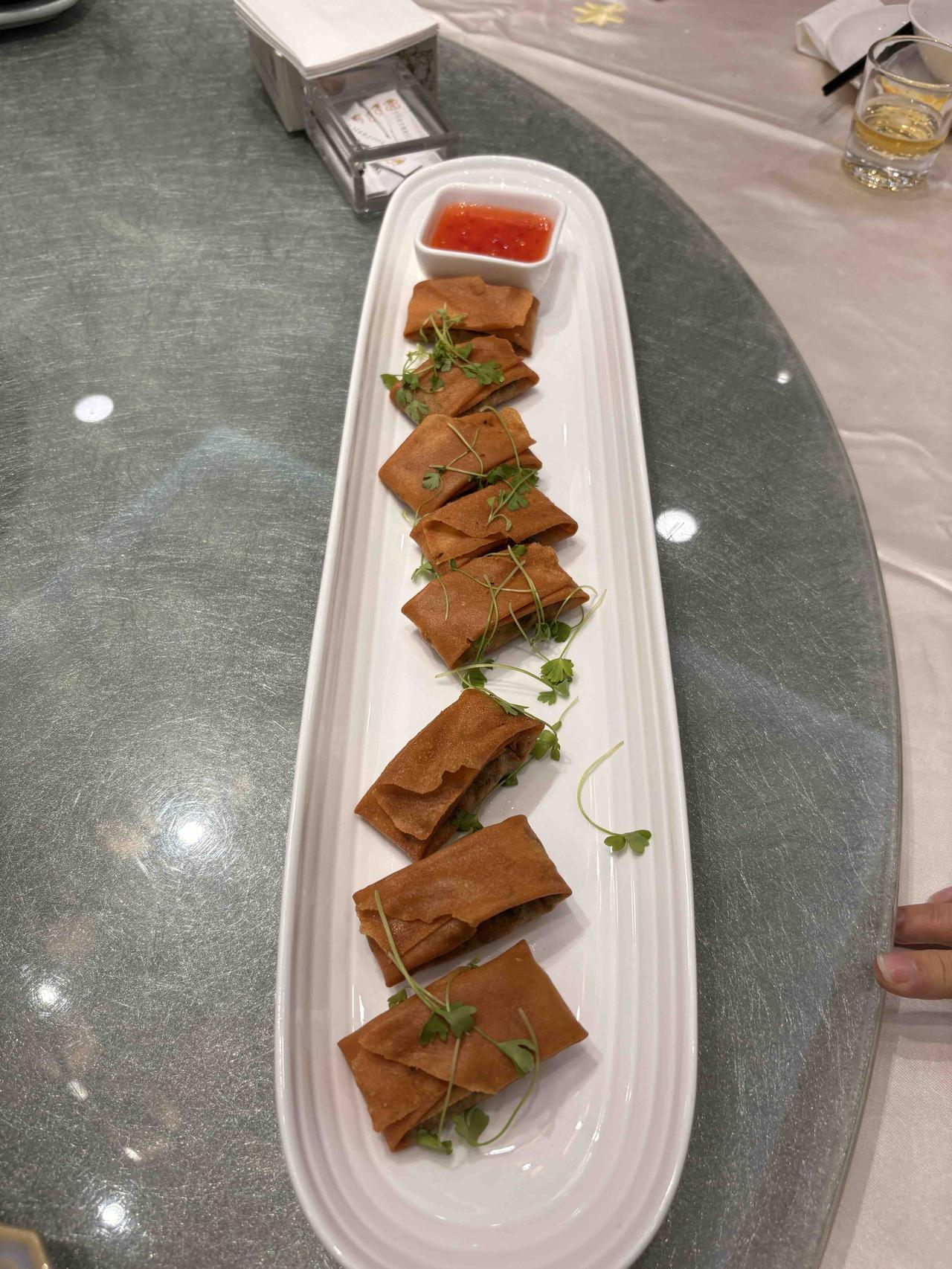 为什么说同样的东西，在不同的地方显示出来的价值就不一样了？昨天在一个高档酒楼