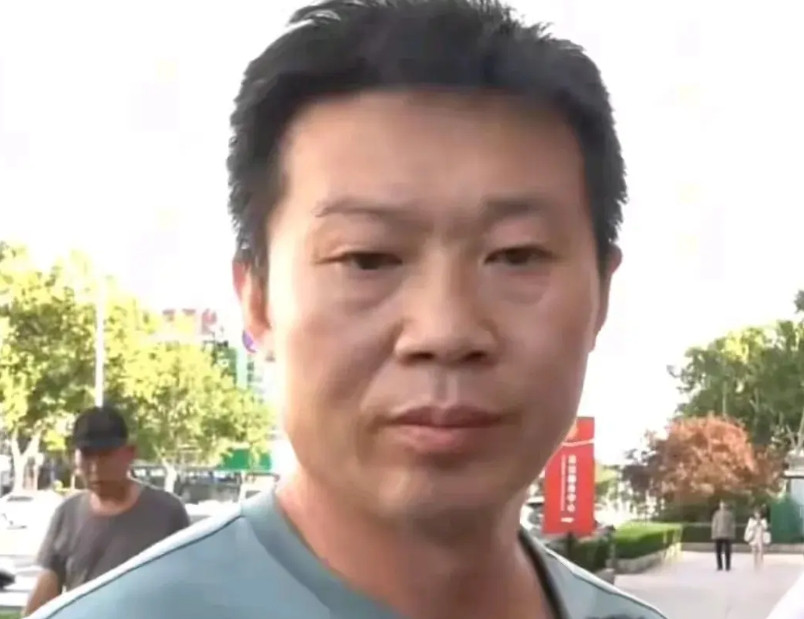 我为这位男男的感到庆幸。看看这个儿子的长相，再听听这个儿子的说的话，再看看这个孩