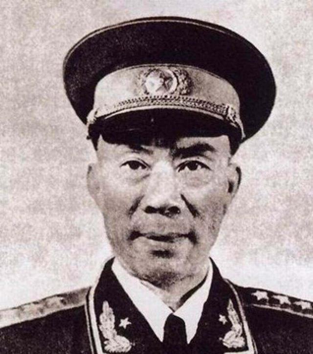成都首任市长与自己的亲家都是上将，他的女婿也被授予开国少将军衔，这样的家庭有多传