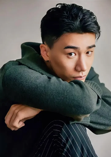 《归队》全剧最帅的人物出炉，彻底被他给圈粉了！不管是形象和演技，我敢说都是