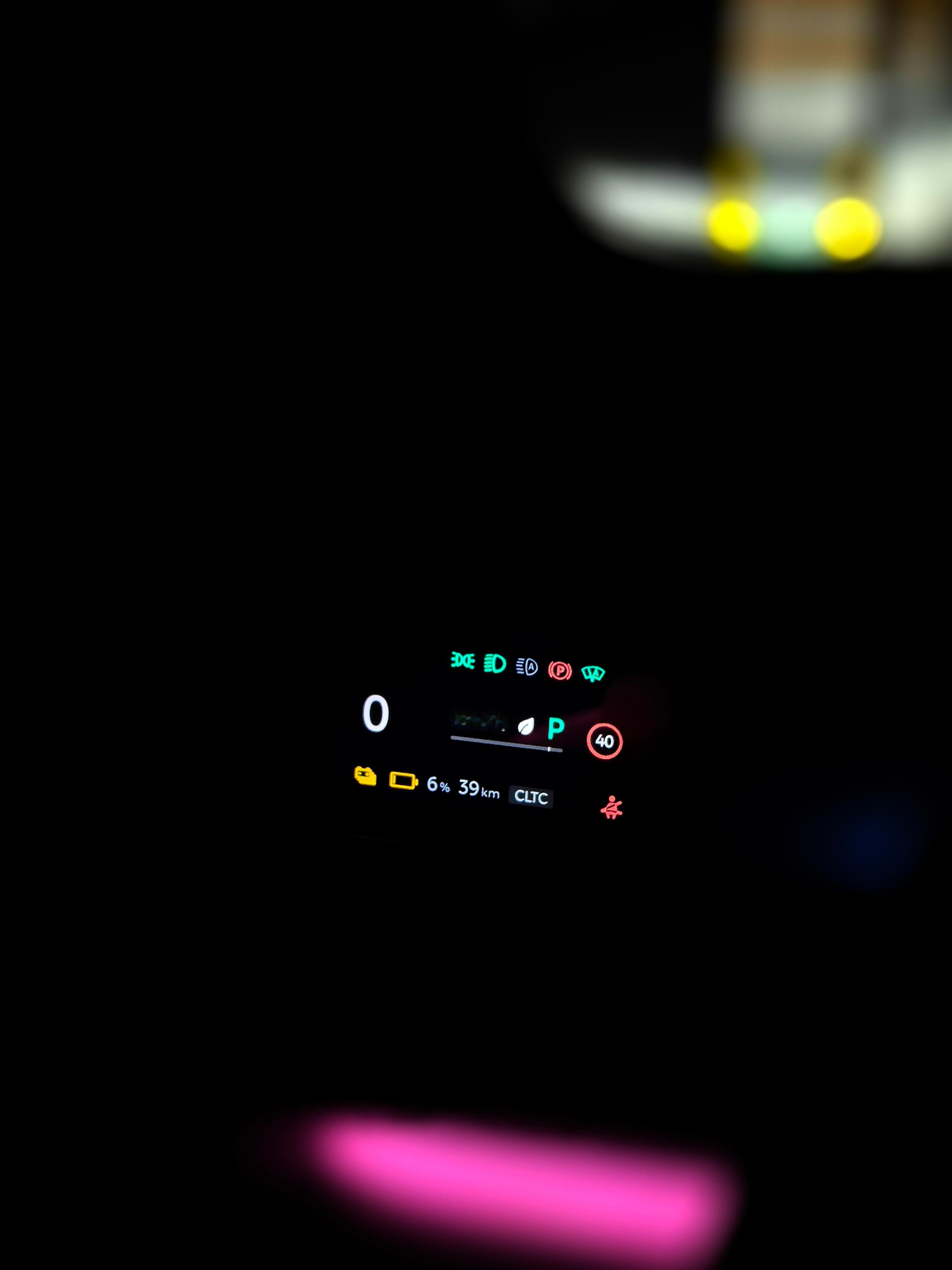 晚上有个局大连的几个朋友好久没聚一大早就答应了但白天几个事搞得焦头烂额在公司加班