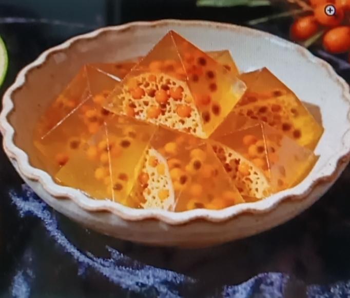 养生人士有福啦！沙棘果冻绝对是宝藏零食。它的原料沙棘果是“维生素C之王”，维C含