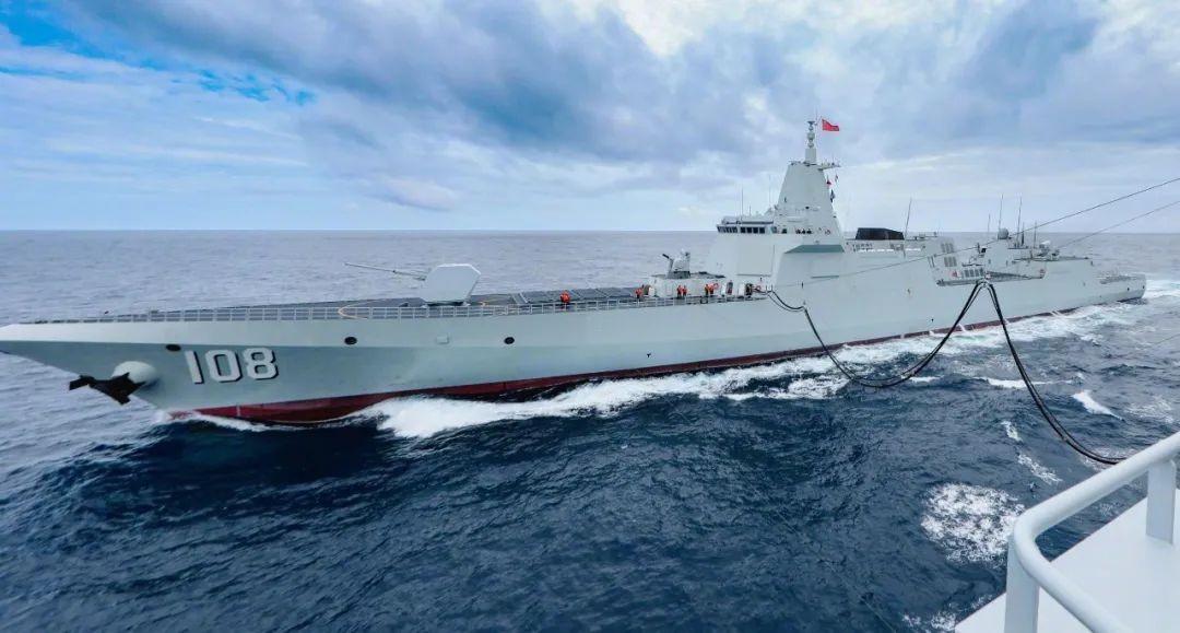 早前，英国军事网站《军事观察》就抛出疑问，“中国电子攻击是否真的瘫痪了一艘顶级美