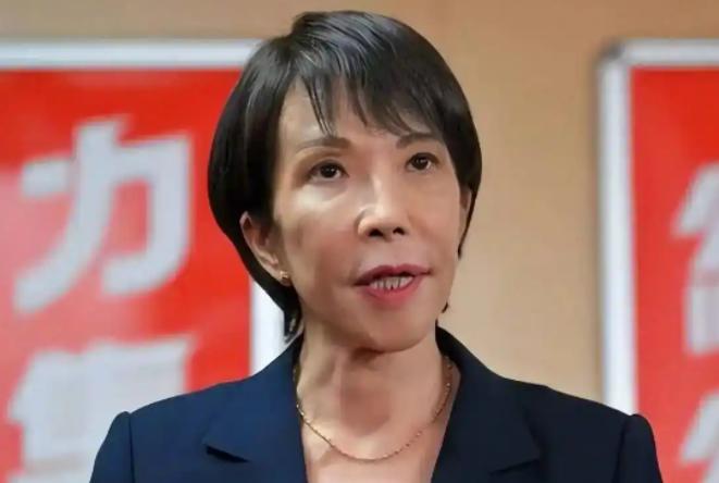 日本国内走投无路：就打中国。 这不是阴谋论，是写在教科书里、写在历史里的铁事