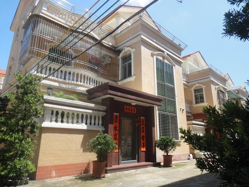 1000平小院卖六万，这价格乍一听，简直像白捡一样。不过值不值还得看具体情况。