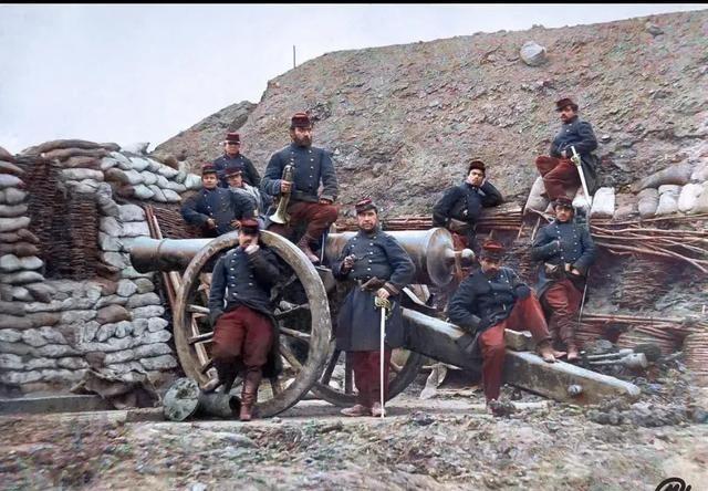 一战法军仍然穿着红裤子，这主要源于关键是一战前的30多年里法军没有和哪个像样的对